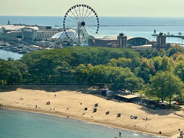 $5,500 | 680 North Lake Shore Drive, Unit 1407, Chicago, IL 60611