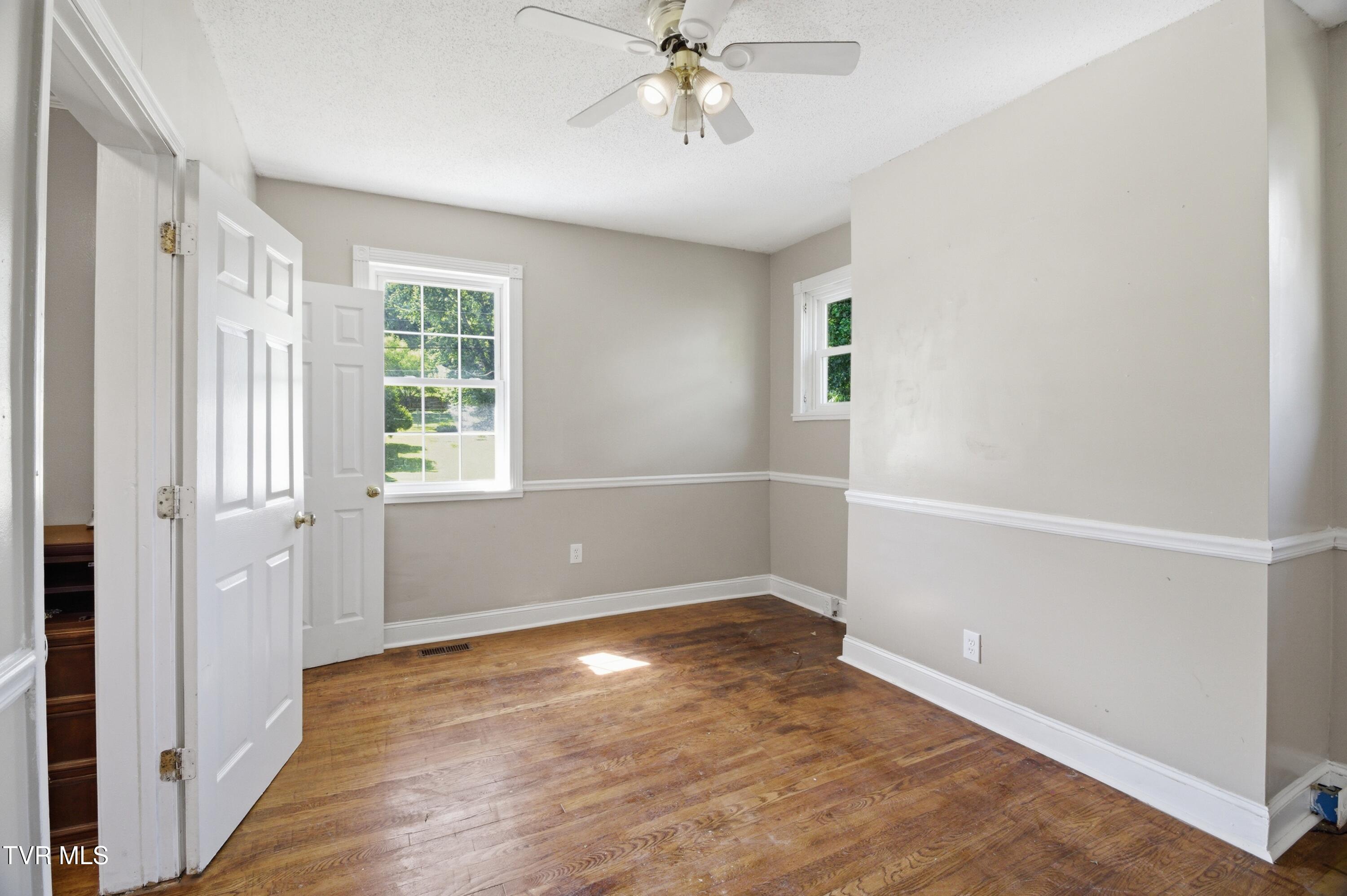 1721 Ridgeway Drive Kingsport, TN 37664 - Photo 16 of 27 DZ3A2543