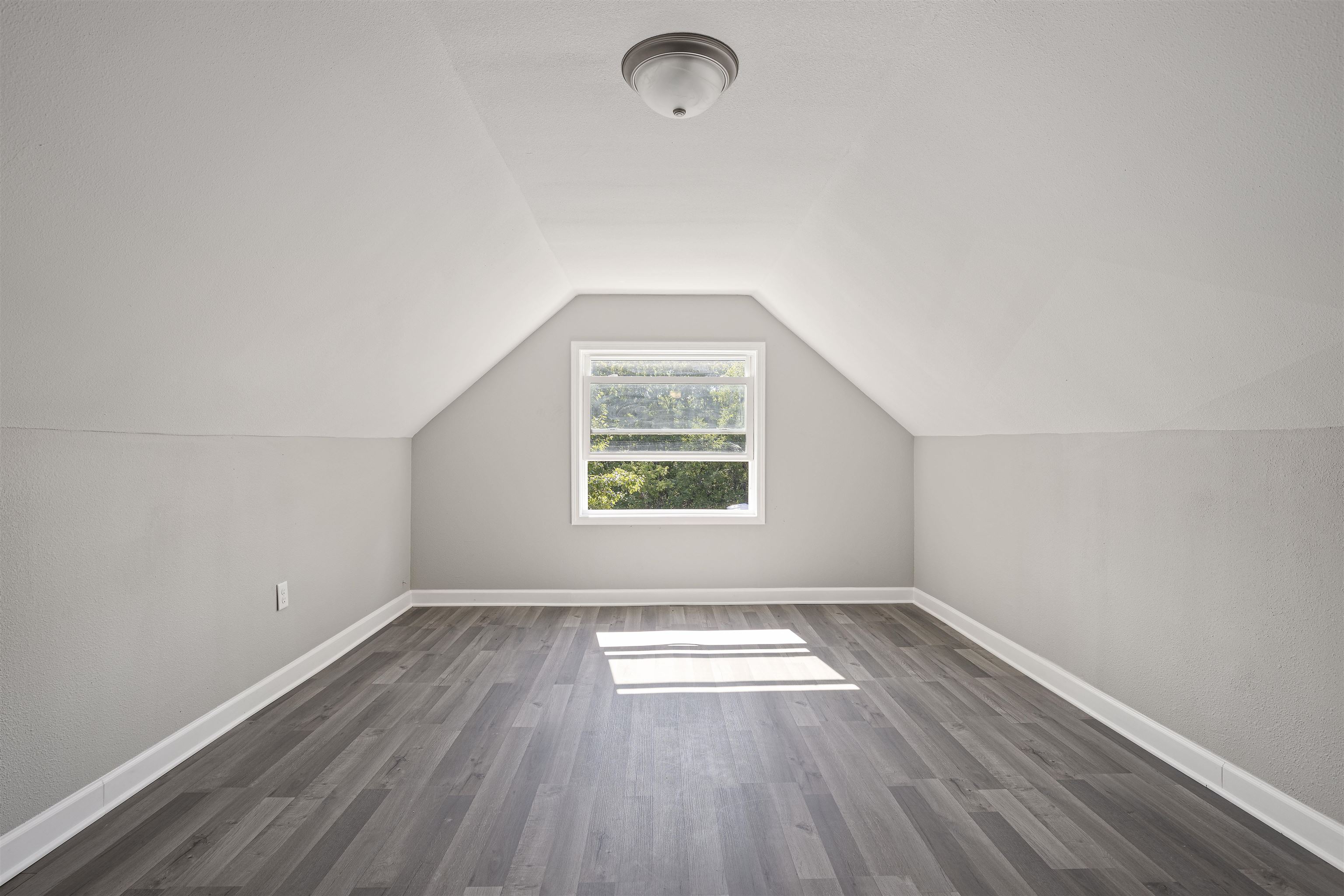220 South Alpine Road Rockford, IL 61108 - Photo 12 of 18 an empty room with wooden floor and windows