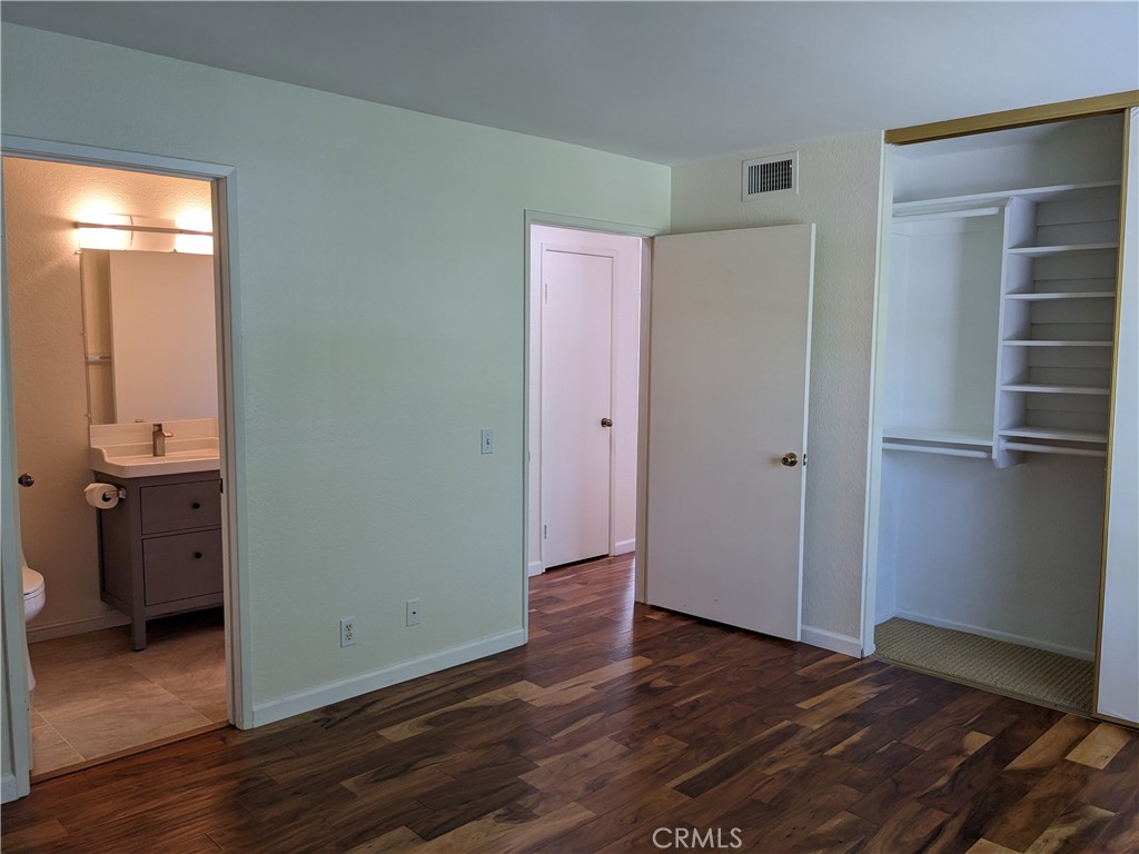 38 Exeter Irvine, CA 92612 - Photo 5 of 14