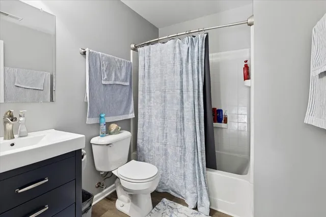 $285,000 | 2662 Cesario Drive, Unit 2662, Hampshire, IL 60140