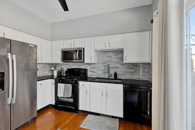 $285,000 | 2662 Cesario Drive, Unit 2662, Hampshire, IL 60140