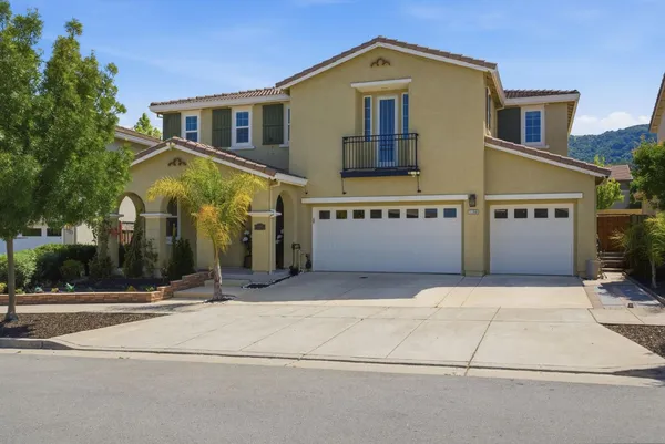 $1,394,900 | 1160 Marsanne Lane, Gilroy, CA 95020