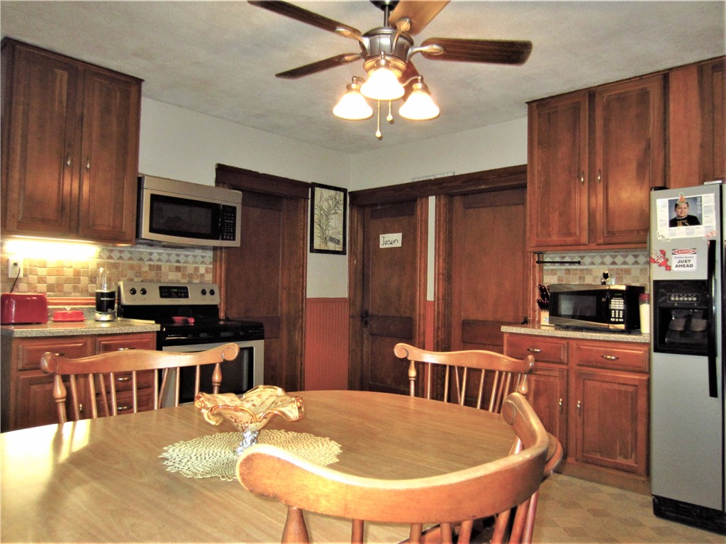 40 Monroe Street Woonsocket, RI 02895 - Photo 8 of 27 Nice Spacious Kitchen & Dining Area