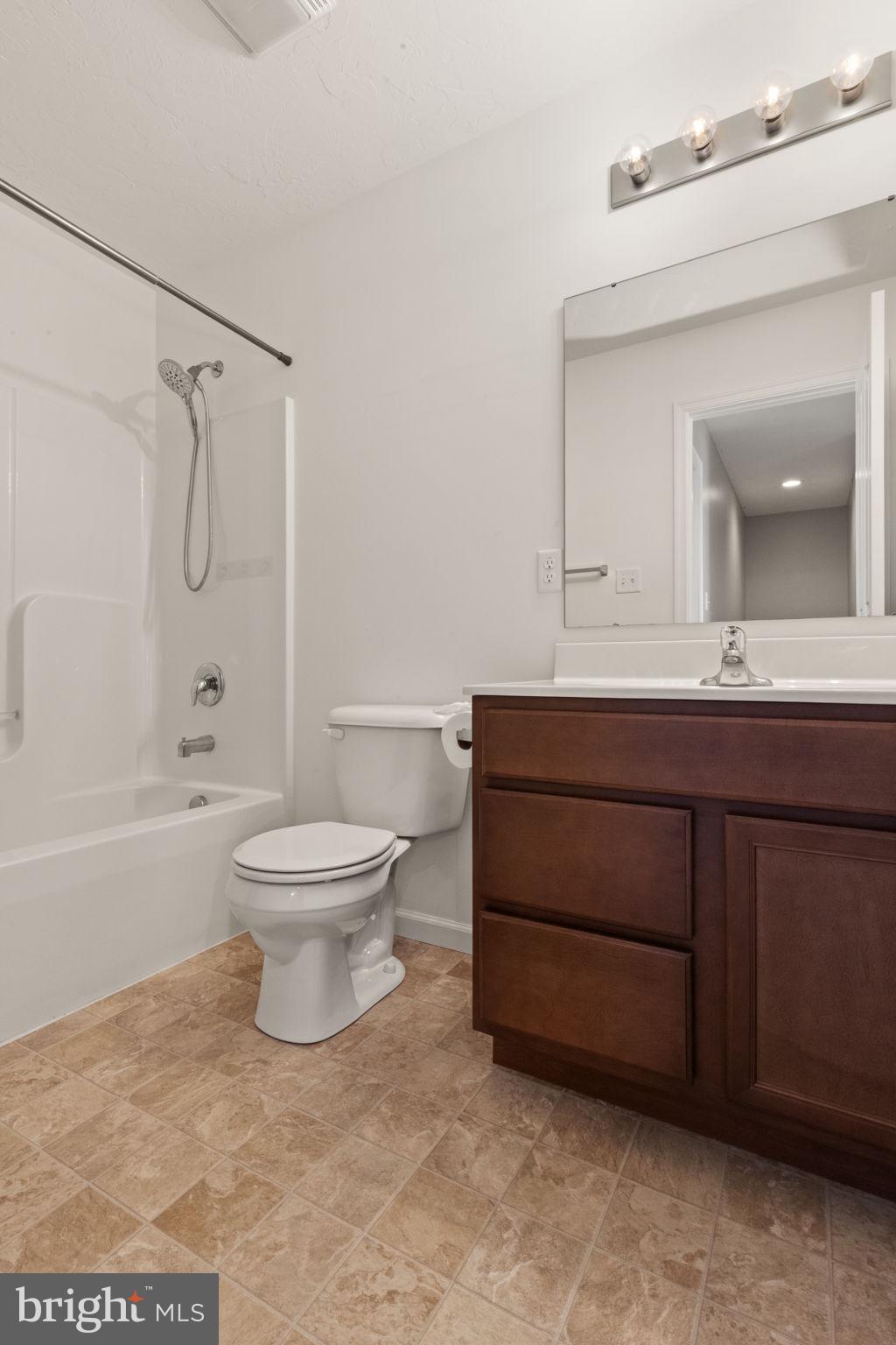 65 Crestview Lane Gettysburg, PA 17325 - Photo 24 of 38 Full Bathroom - Upper Level Hallway