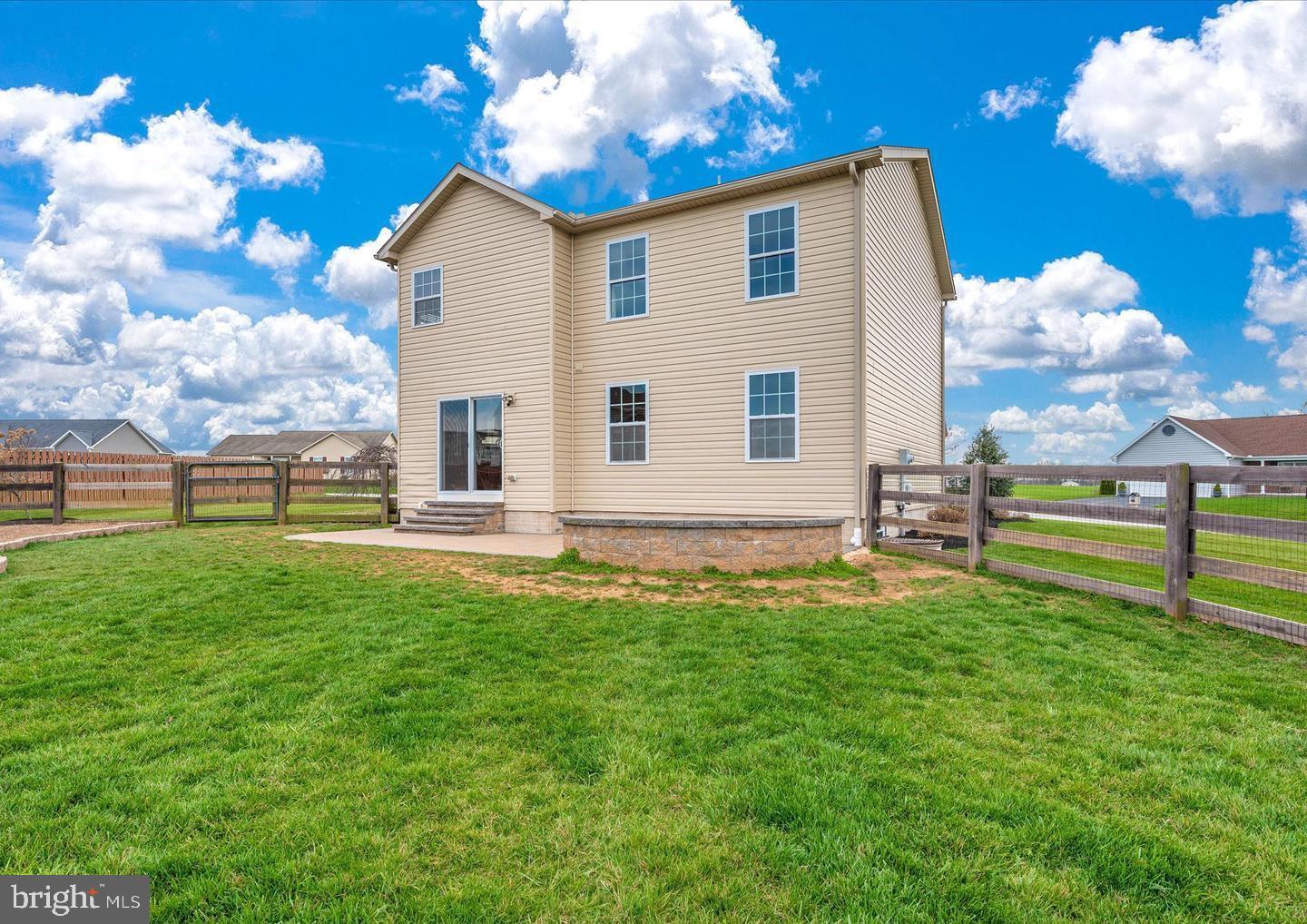 65 Crestview Lane Gettysburg, PA 17325 - Photo 32 of 38 Fully fenced in yard