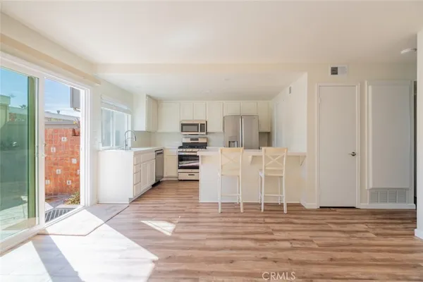 $1,499,000 | 315 Spinnaker Way, Seal Beach, CA 90740