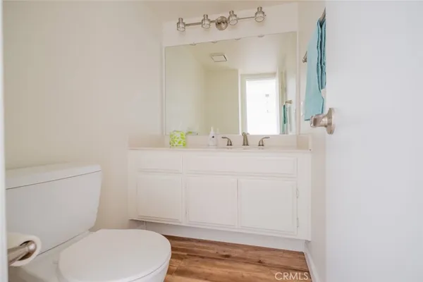 $1,499,000 | 315 Spinnaker Way, Seal Beach, CA 90740