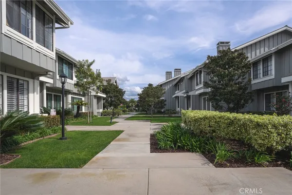 $1,499,000 | 315 Spinnaker Way, Seal Beach, CA 90740