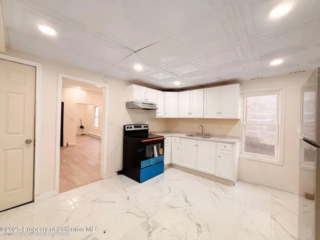 $1,300 | 210-212 Center Avenue, Plymouth, PA 18651