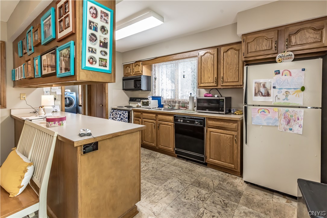 119 Spring Street Manlius, NY 13066 - Photo 14 of 50