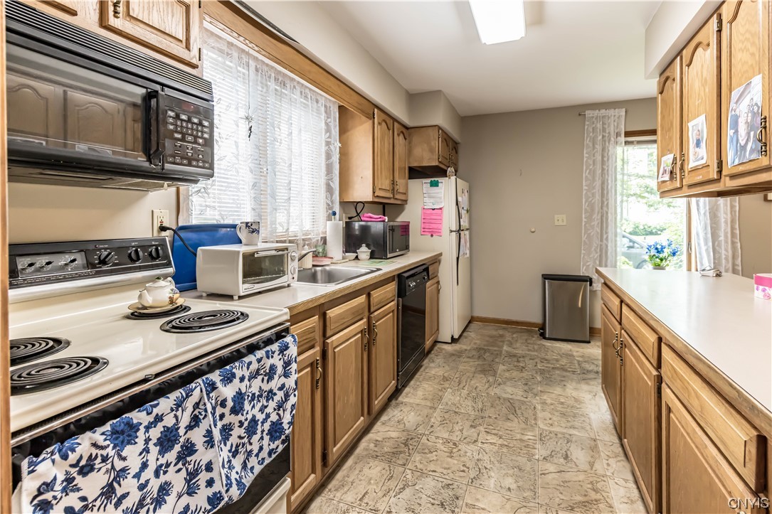 119 Spring Street Manlius, NY 13066 - Photo 16 of 50