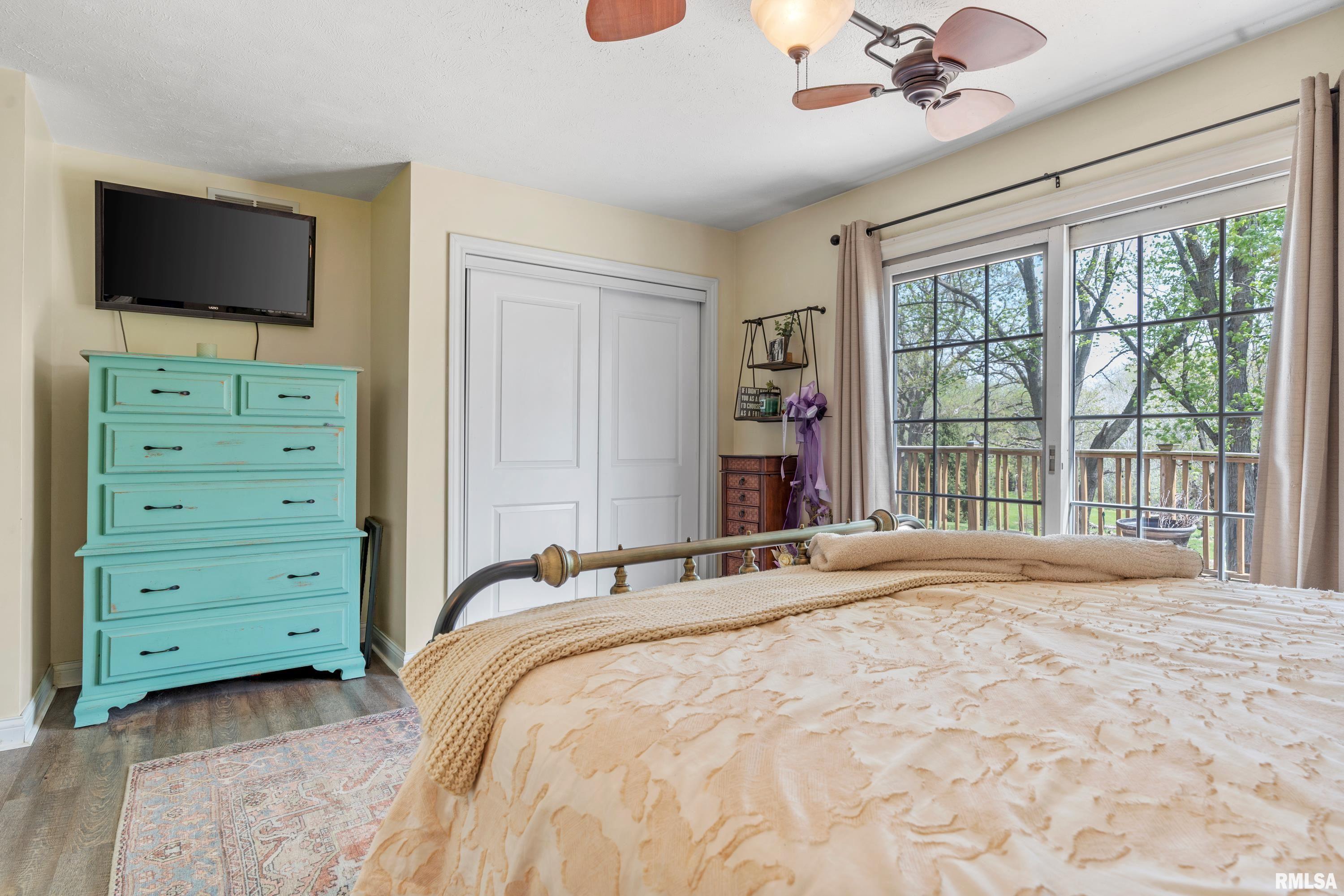 5636 Barlow Road Sherman, IL 62684 - Photo 17 of 42 Gallery Image 17