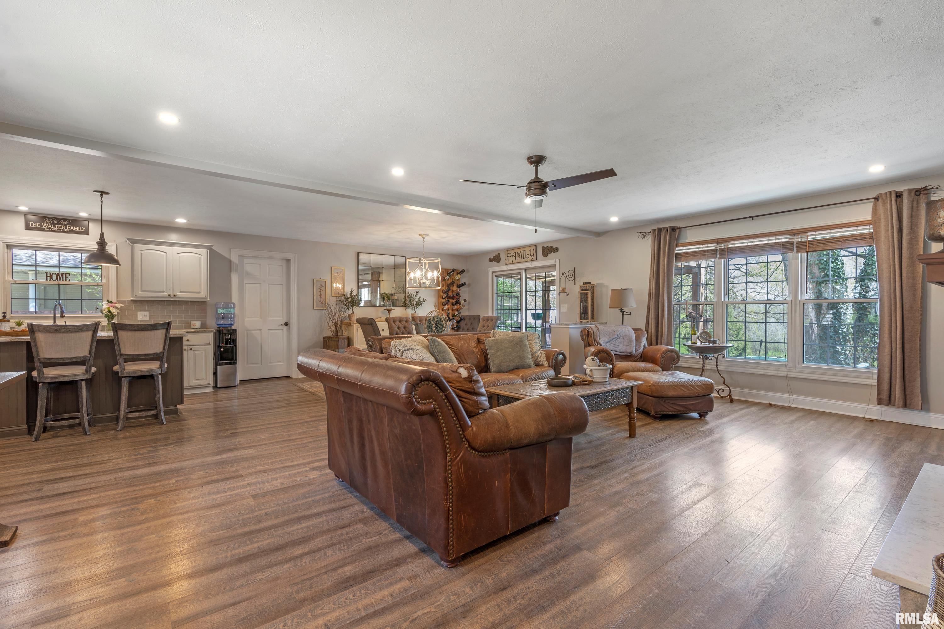 5636 Barlow Road Sherman, IL 62684 - Photo 8 of 42 Gallery Image 8