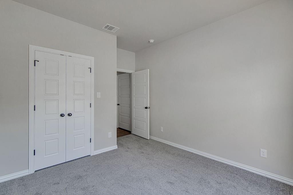 2729 Finley Street Fort Worth, TX 76111 - Photo 23 of 30 a view of an empty room