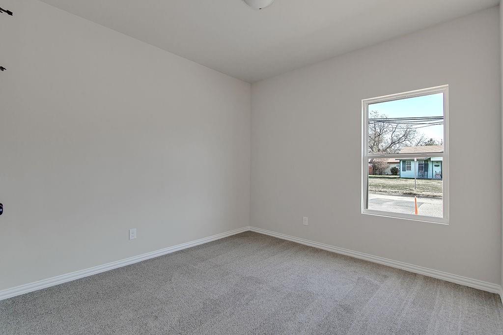 2729 Finley Street Fort Worth, TX 76111 - Photo 25 of 30