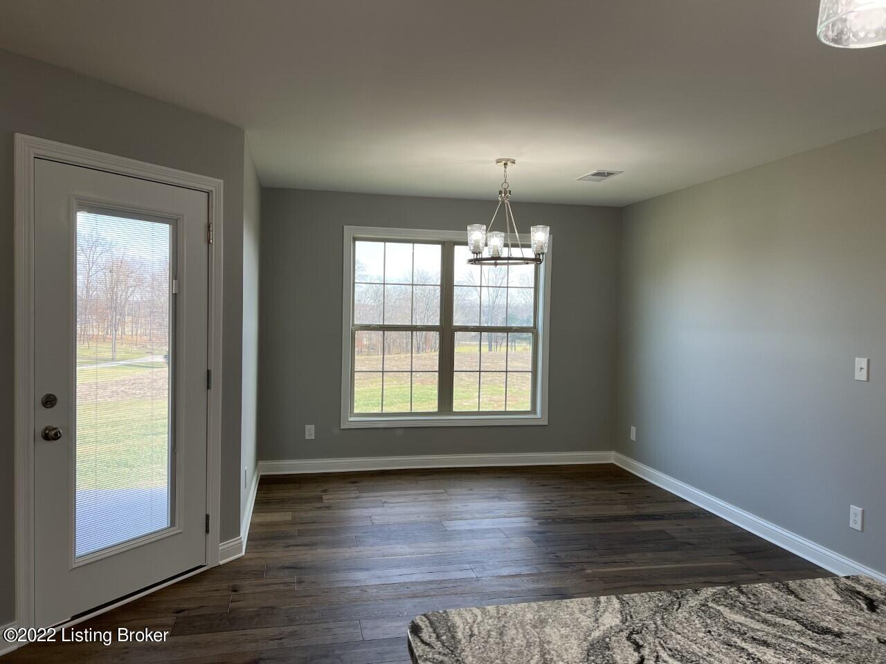 270 Lenore Road Coxs Creek, KY 40013 - Photo 6 of 24 270 dining