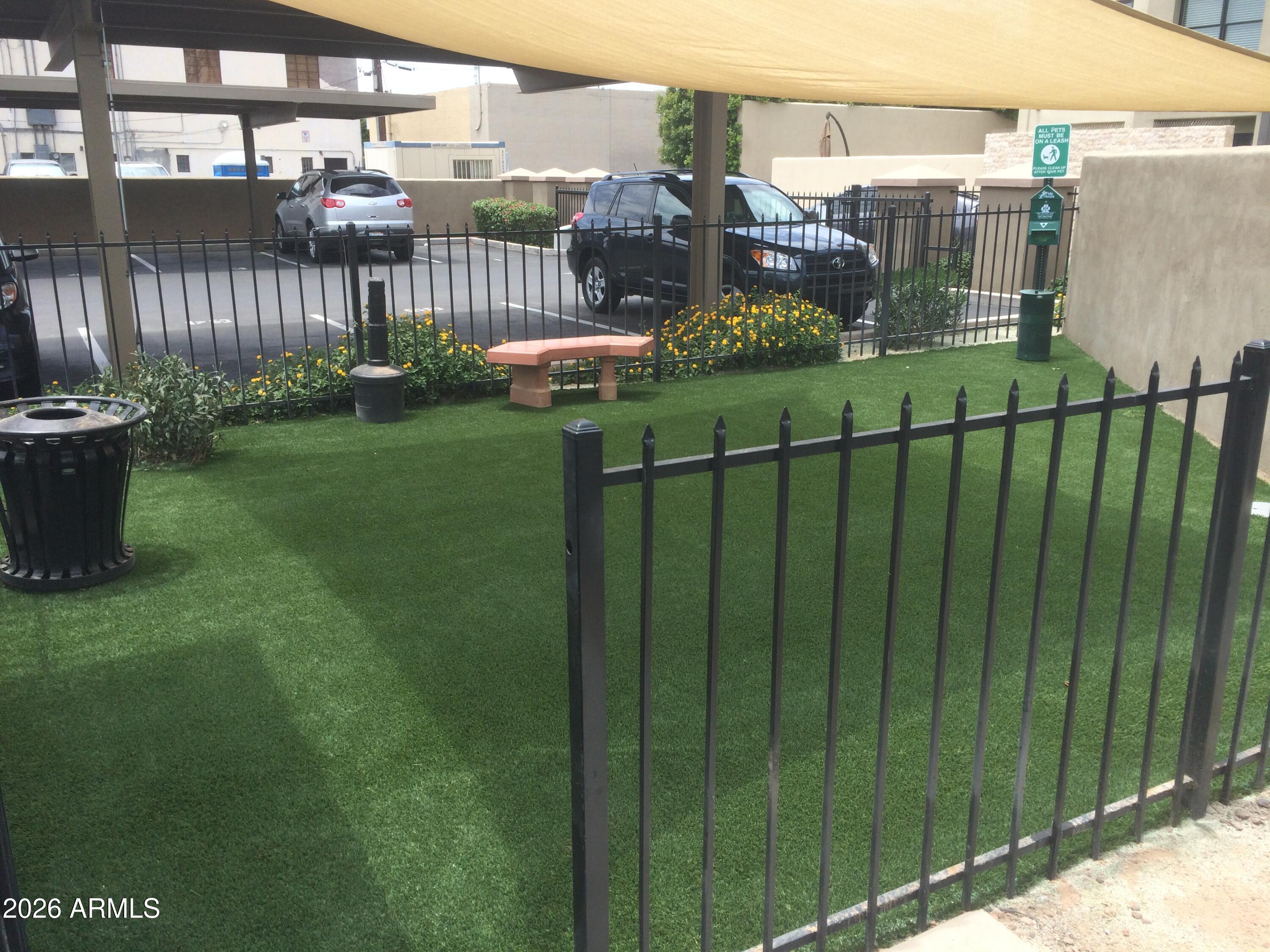 535 West Thomas Road, Unit 408 Phoenix, AZ 85013 - Photo 44 of 48 Pet Park