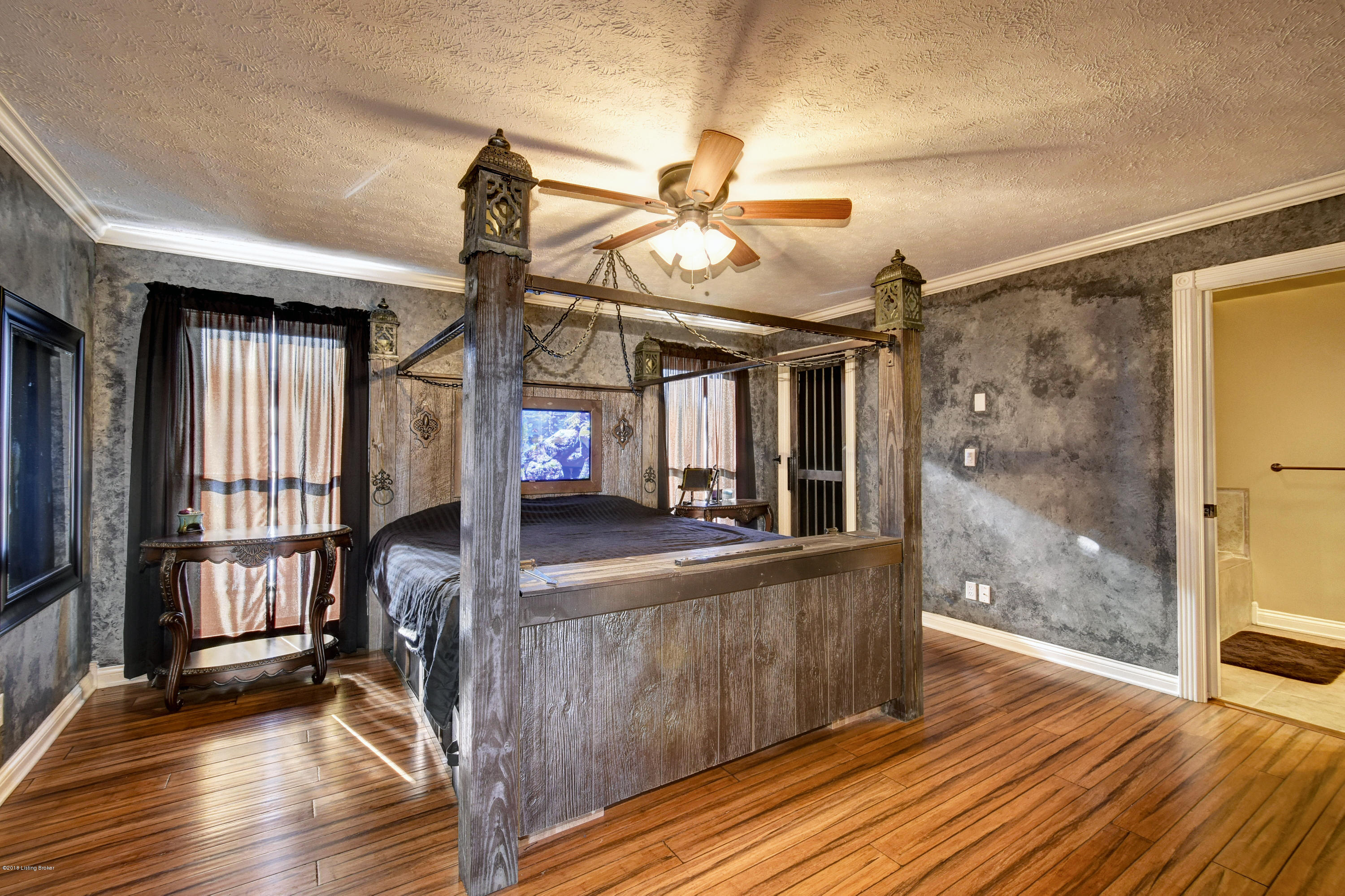 726 Brashears Point Road Taylorsville, KY 40071 - Photo 21 of 88 14.5 X 15' with hardwood floors.