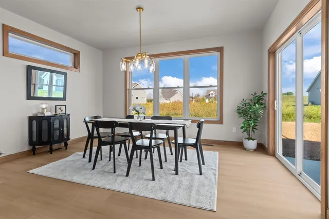 $839,900 | 266 East Sweetwater Way, Appleton, WI 54913