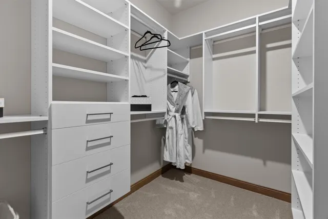 $839,900 | 266 East Sweetwater Way, Appleton, WI 54913