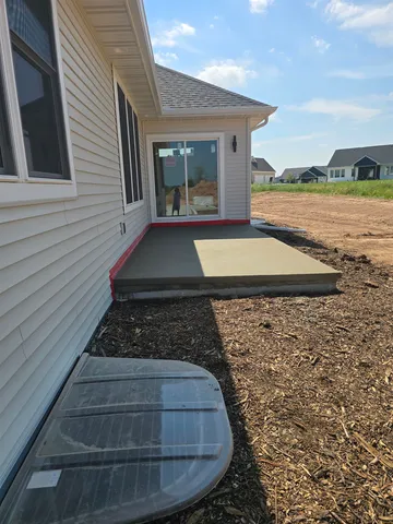 $839,900 | 266 East Sweetwater Way, Appleton, WI 54913