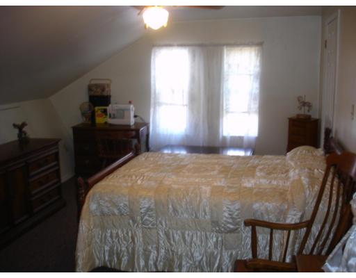 37 Pine Island Road Milford, MA 01757 - Photo 7 of 10 Gallery Image 7