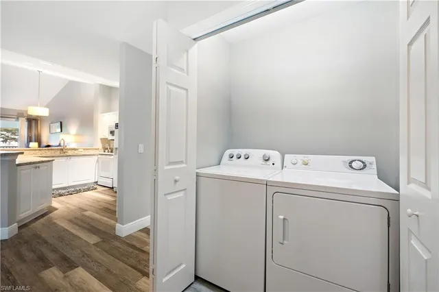 $3,900 | 5455 Worthington Lane, Unit 202, Naples, FL 34110