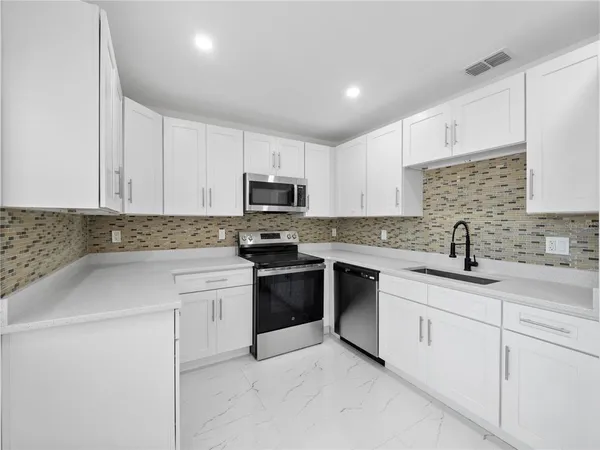 $1,625 | 2500 Marlboro Street, Orlando, FL 32806