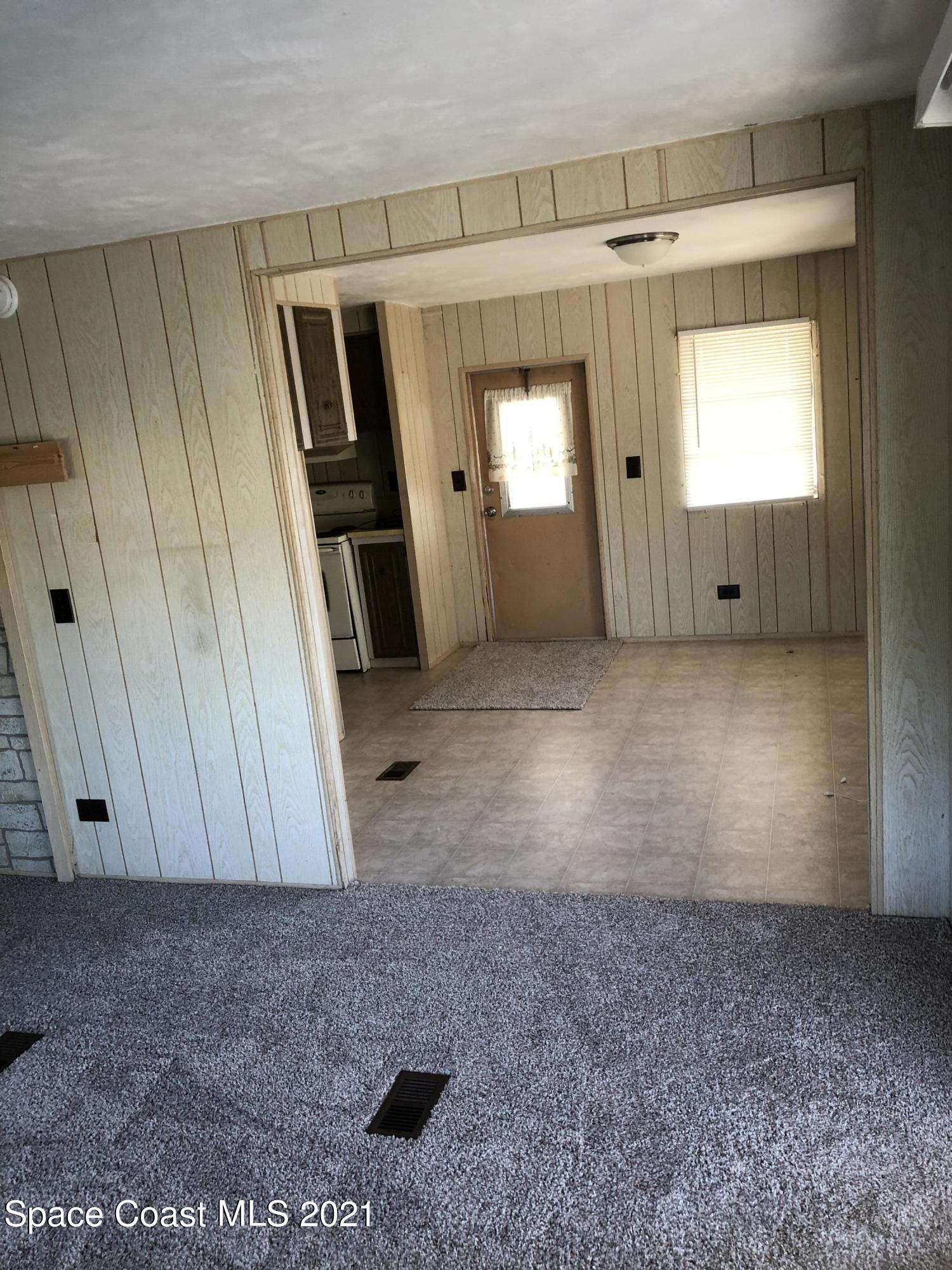 401 Hawk Drive Sebastian, FL 32976 - Photo 4 of 23 a view of entryway