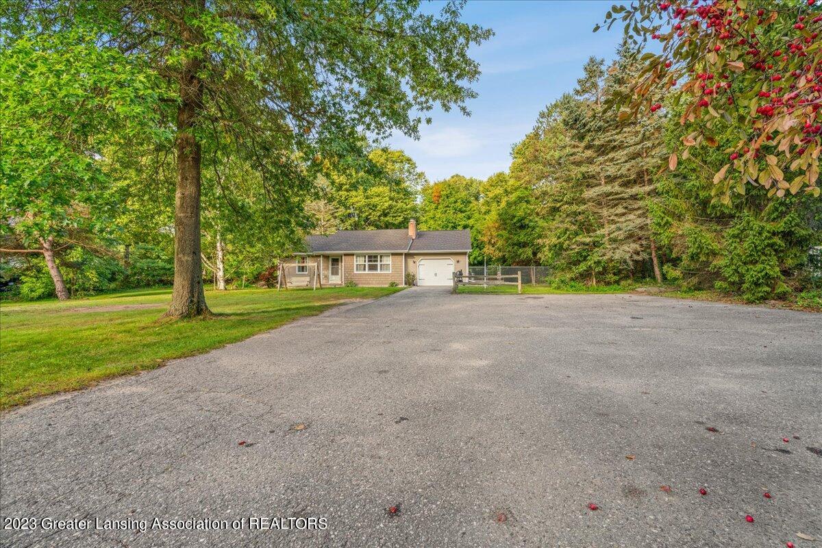 540 South Waverly Road Eaton Rapids, MI 48827 - Photo 47 of 50 46
