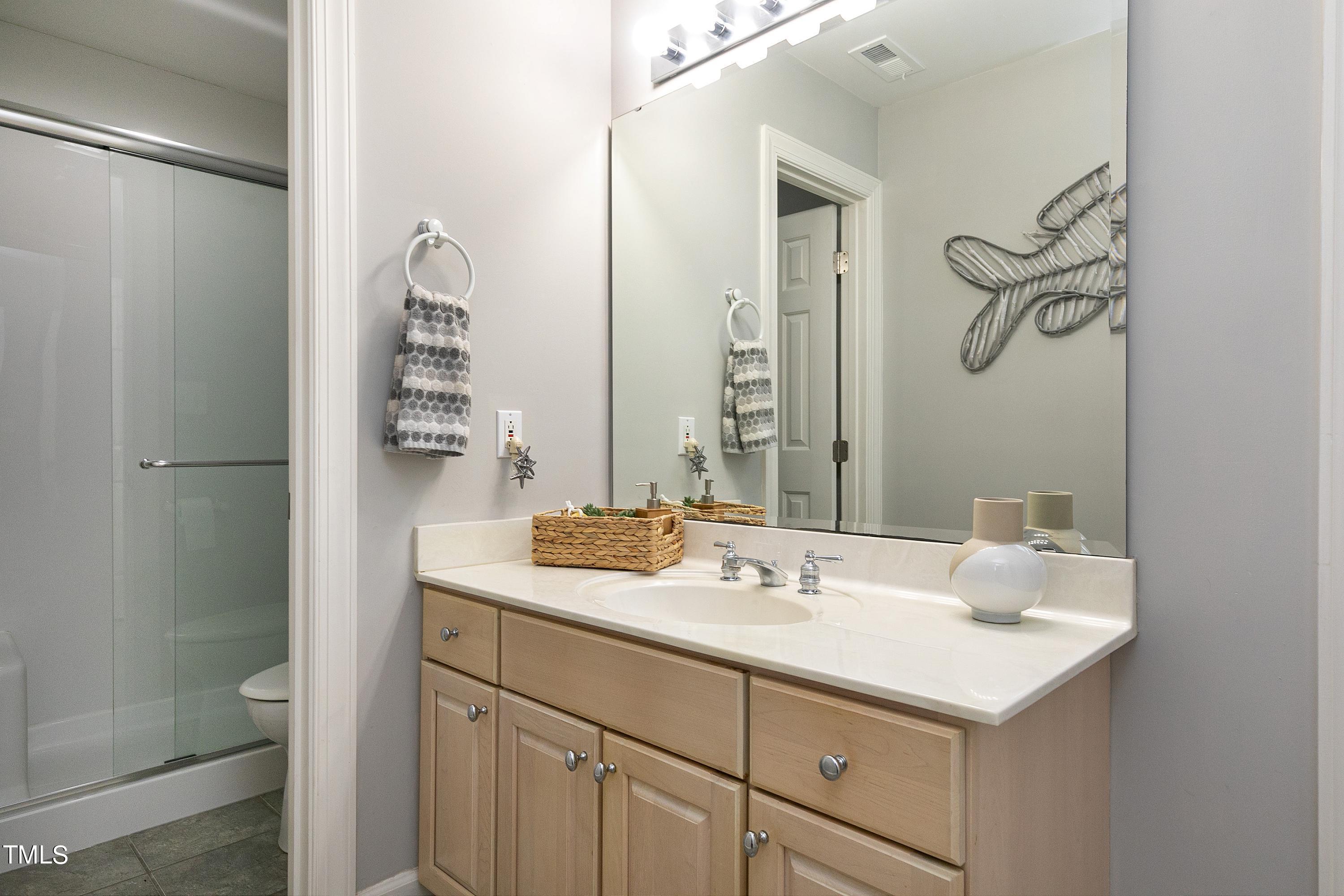 3716 Koomen Lane Raleigh, NC 27606 - Photo 37 of 75 39-Scene-39