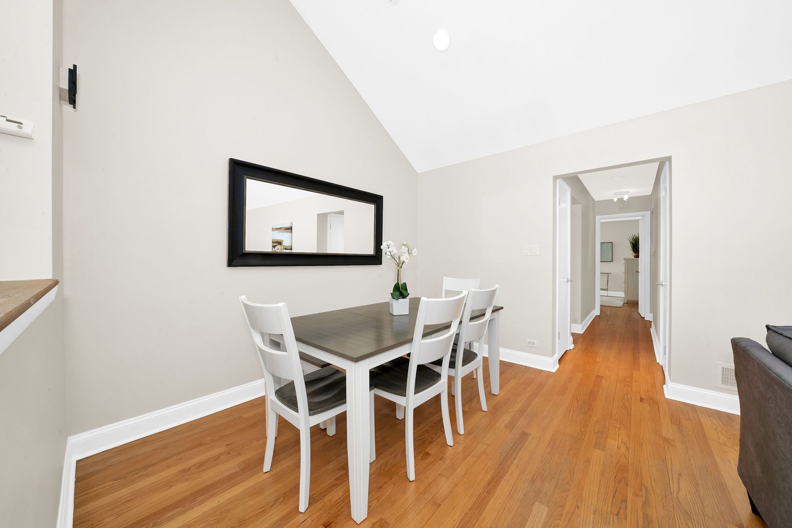 617 South Western Avenue Park Ridge, IL 60068 - Photo 9 of 40 a dining room with furniture and wooden floor