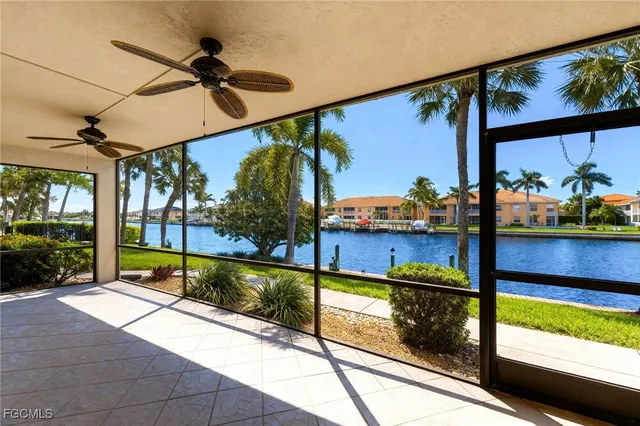 $199,600 | 4525 Country Club Boulevard, Unit 110, Cape Coral, FL 33904