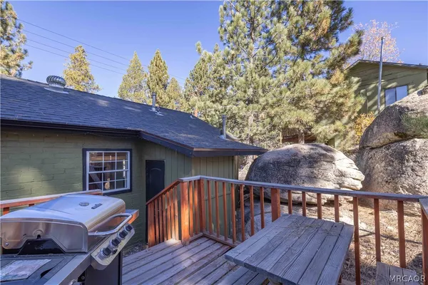 $1,550 | 39217 Big Bear Boulevard, Big Bear Lake, CA 92315