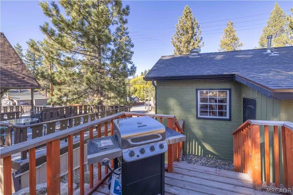 $1,550 | 39217 Big Bear Boulevard, Big Bear Lake, CA 92315
