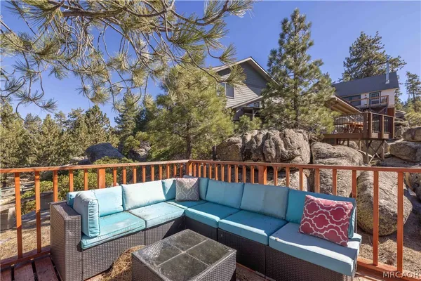 $1,550 | 39217 Big Bear Boulevard, Big Bear Lake, CA 92315