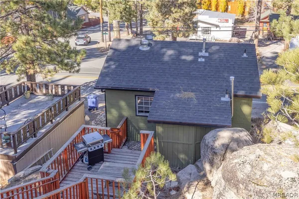 $1,550 | 39217 Big Bear Boulevard, Big Bear Lake, CA 92315