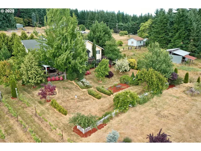 $899,000 | 24880 Orchard Tract Road, Monroe, OR 97456