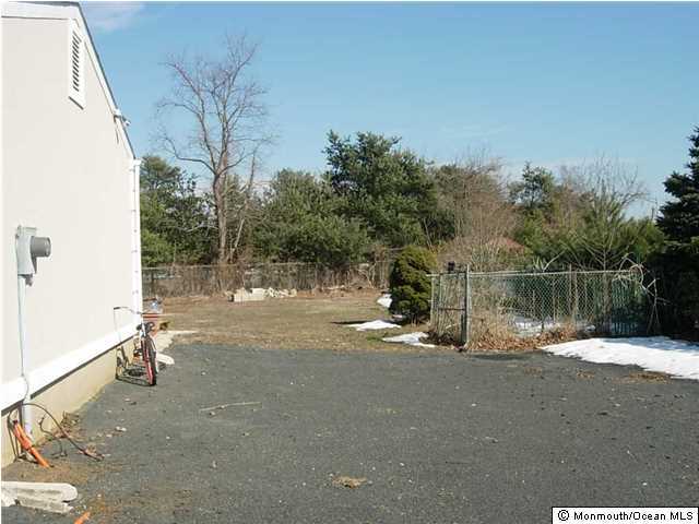 43 Walling Road Freehold, NJ 07728 - Photo 3 of 19 Additional Photo