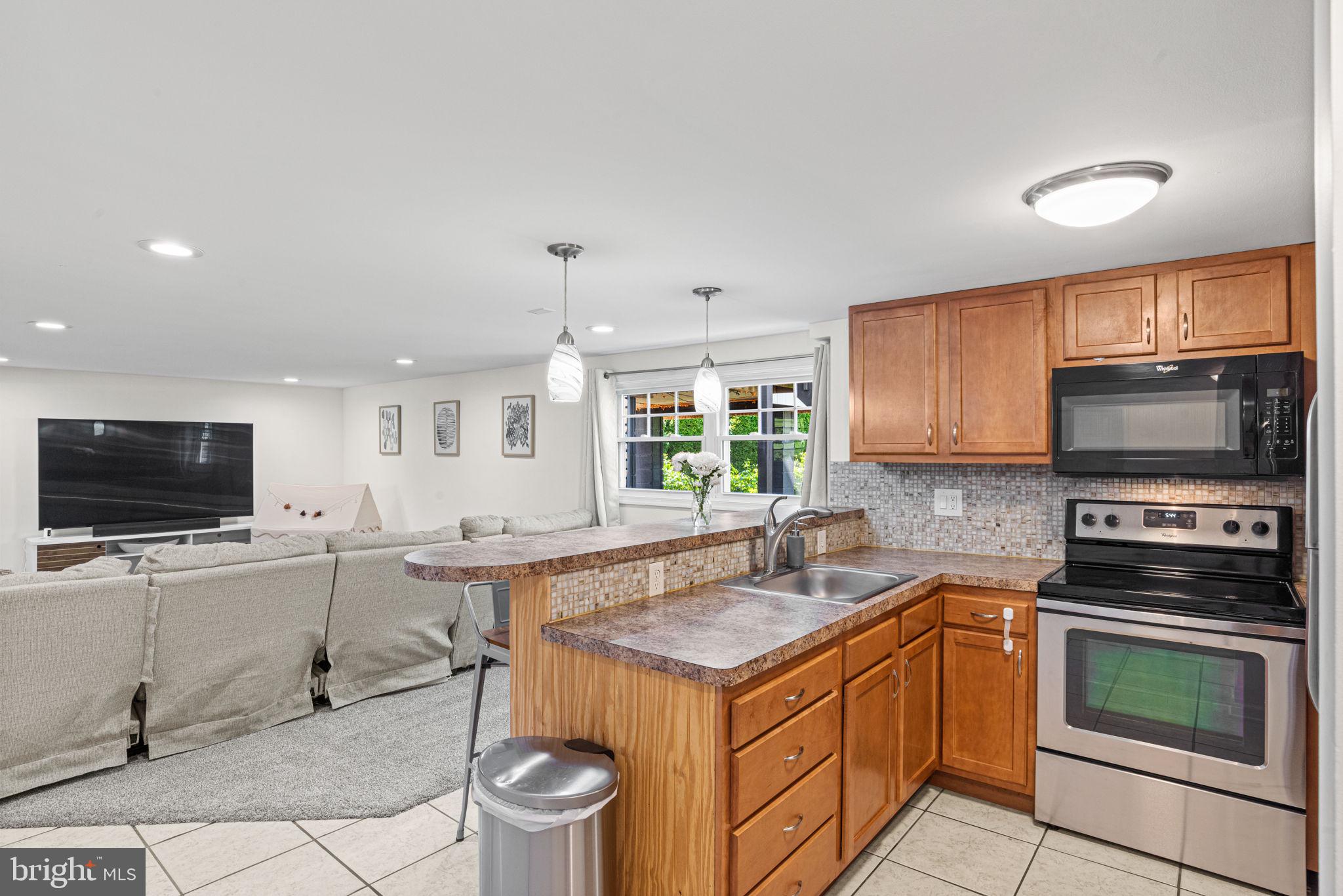667 Locust Street Hummelstown, PA 17036 - Photo 29 of 54