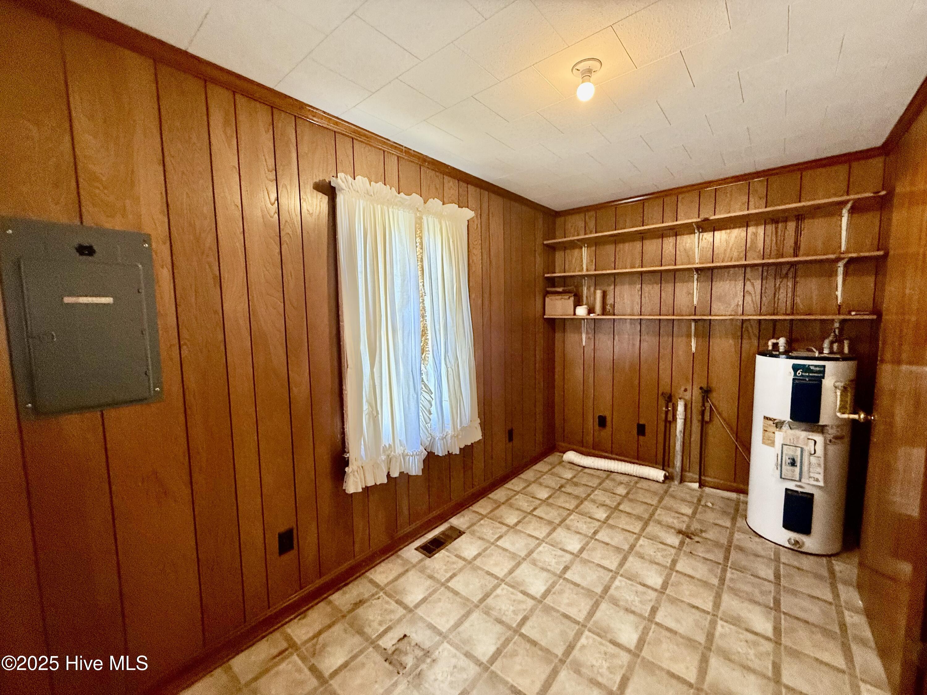 1312 Cedar Landing Road Windsor, NC 27983 - Photo 7 of 23 Laundry room w separate entrance under carport