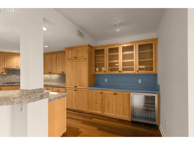 $1,549,000 | 5421 Southeast Scenic Lane, Unit 200, Vancouver, WA 98661