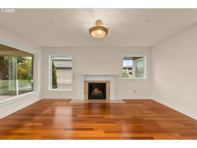 $1,549,000 | 5421 Southeast Scenic Lane, Unit 200, Vancouver, WA 98661