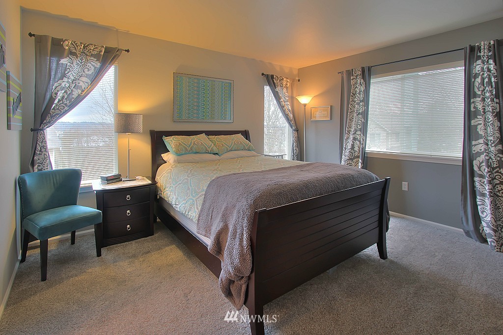 108 South 49th Street, Unit A Renton, WA 98055 - Photo 11 of 23