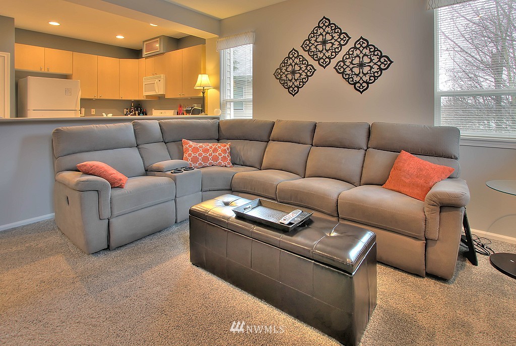 108 South 49th Street, Unit A Renton, WA 98055 - Photo 8 of 23