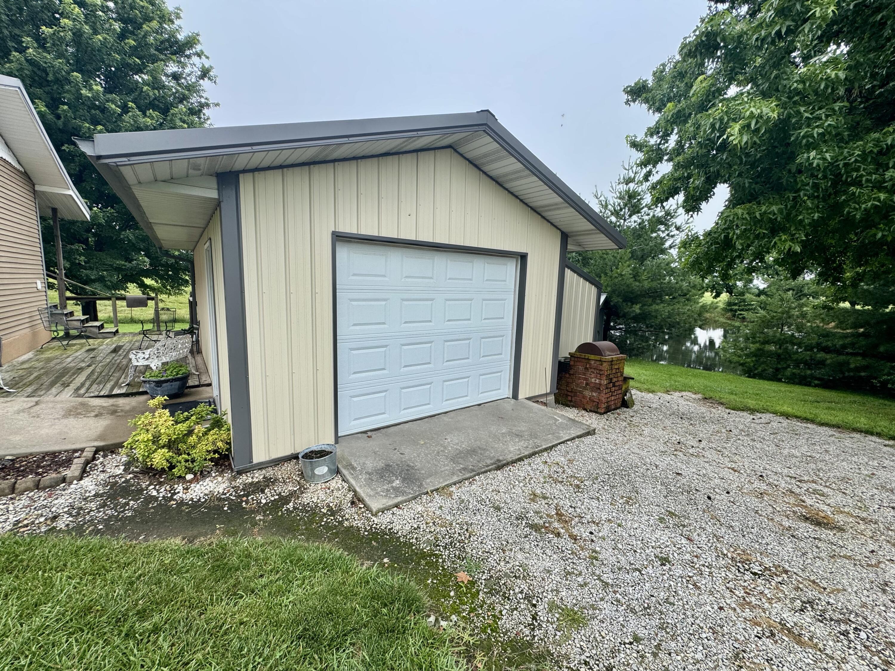 12459 F R 1015 Exeter, MO 65647 - Photo 21 of 38 26 (4)