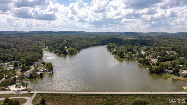 $158,700 | 14147 Timberline Drive, De Soto, MO 63020