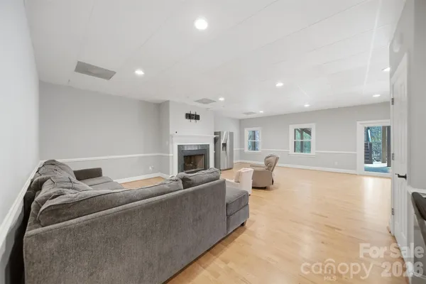 $960,000 | 3916 2nd St Drive Northwest, Hickory, NC 28601