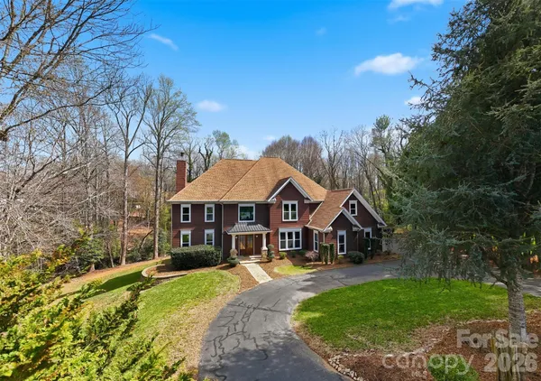 $960,000 | 3916 2nd St Drive Northwest, Hickory, NC 28601